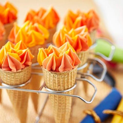 Rejilla Y Soporte Para Hornear Cupcakes En Conos (Wilton) - Imagen 6