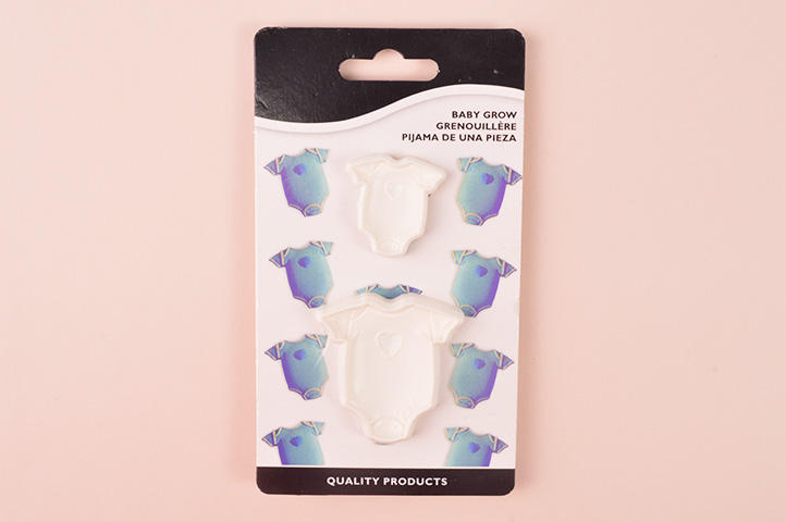 SET 2 MOLDES CORTANTES ROPA DE BEBE