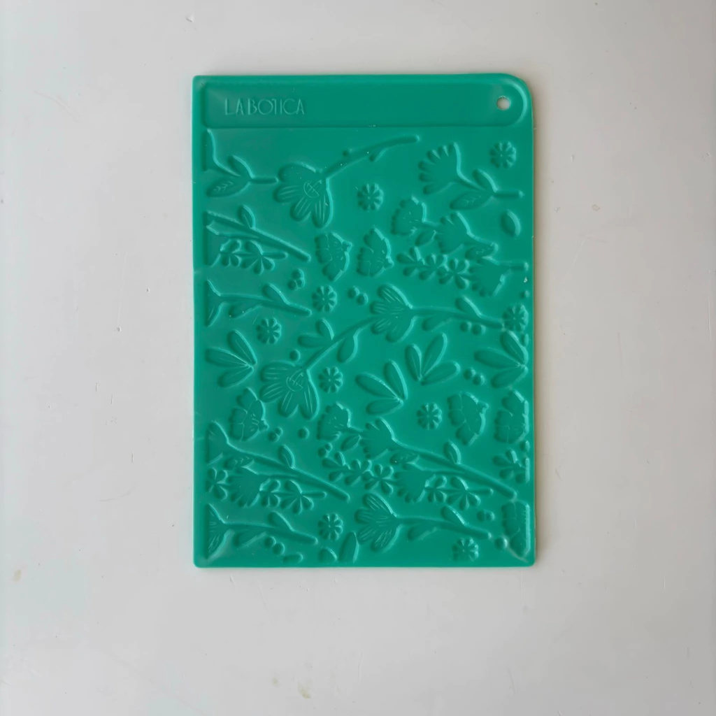 Placa Texturizadora Flores 15 x 10.5 Cm.- LA BOTICA - Imagen 3